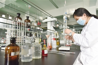 我省枸杞酒首獲國際烈酒競賽銅獎，生物技術開發助力品質提升